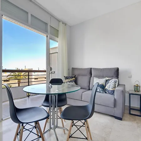 Apartment Sea-view Near La Carihuela